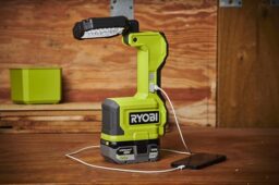 Image du fabricant 2 du Lampe LED RYOBI Atelier 18V