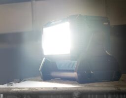 Image du fabricant 2 du Makita ML009GX lampe travail