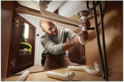 Image du fabricant 2 du RYOBI Lampe LED Sans Fil 18V ONE+