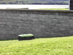 Image du fabricant 2 du Tondeuse robot Greenworks Optimow