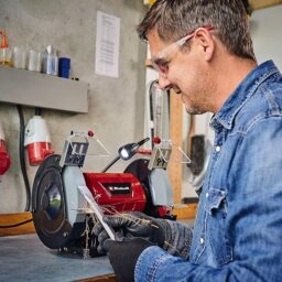 Image du fabricant 2 du Touret à meuler Einhell TC-BG200L