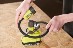 Image du fabricant 3 du Ryobi RLCF18-0 lampe LED sans fil