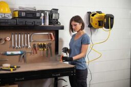 Image du fabricant 6 du Stanley WALLTECH compresseur mural jaune